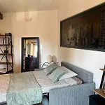 Kiko's - Historical In Apartament Como
