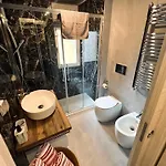 Kiko's - Historical In Apartament *
