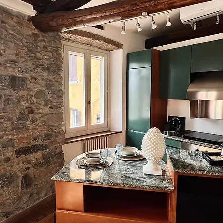 Kiko's - Historical In